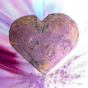 Natural Raw Purpurite Heart‎ Carving (1)